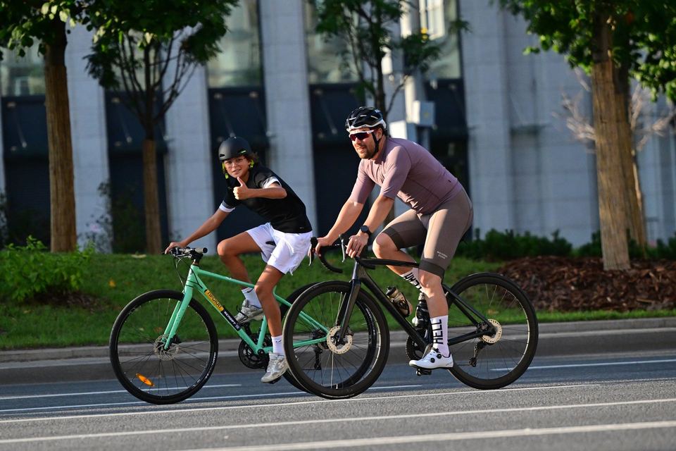 Фото 3ffca869d5e74dd29222c31052f1b703 с события Cyclingrace Вечернее Садовое