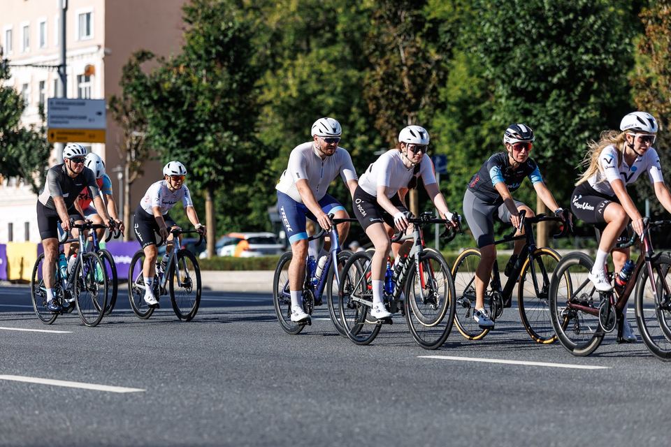 Фото cd06a1f68f904118b6e8c0e242b495af с события Cyclingrace Вечернее Садовое