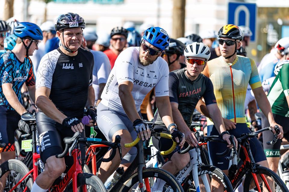 Фото 9d37cbba49ee4224aa421b0f85058952 с события Cyclingrace Вечернее Садовое