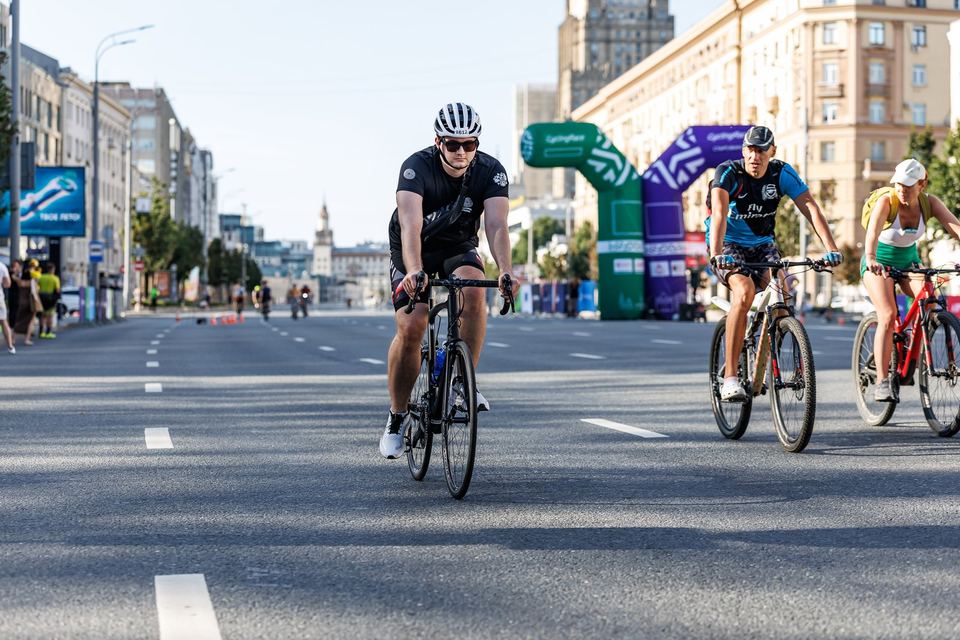 Фото 4cde8cae33ca482190195b5cbd0c626c с события Cyclingrace Вечернее Садовое