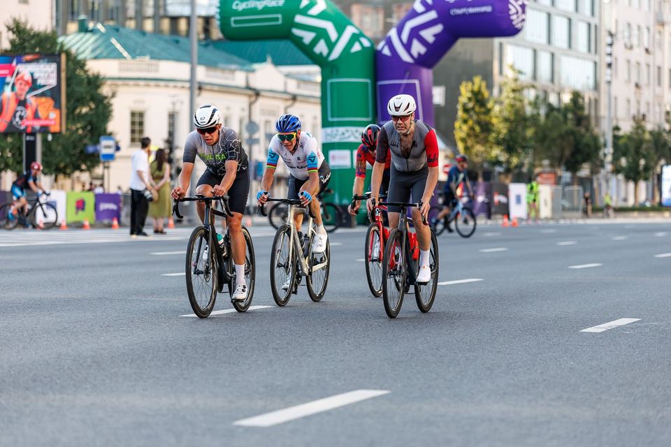 Фото 0aeb92e89ed24c7fa46ff77ebb678454 с события Cyclingrace Вечернее Садовое