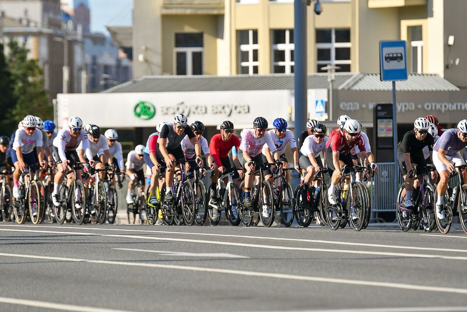 Фото d5448653bc524d7e9f47bb95673b0688 с события Cyclingrace Вечернее Садовое