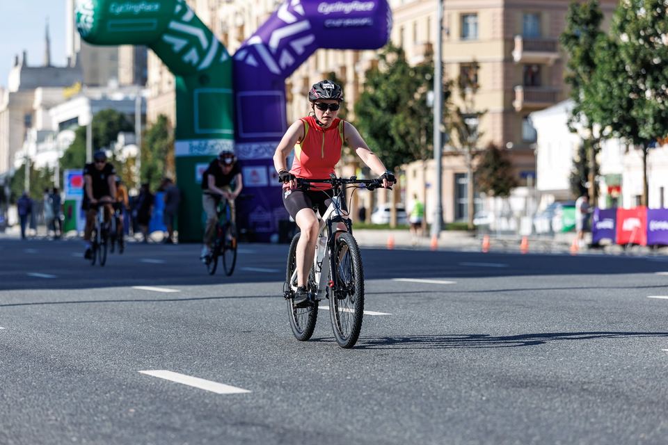 Фото ca90270fce164e4bb7acc4c6343bcc45 с события Cyclingrace Вечернее Садовое