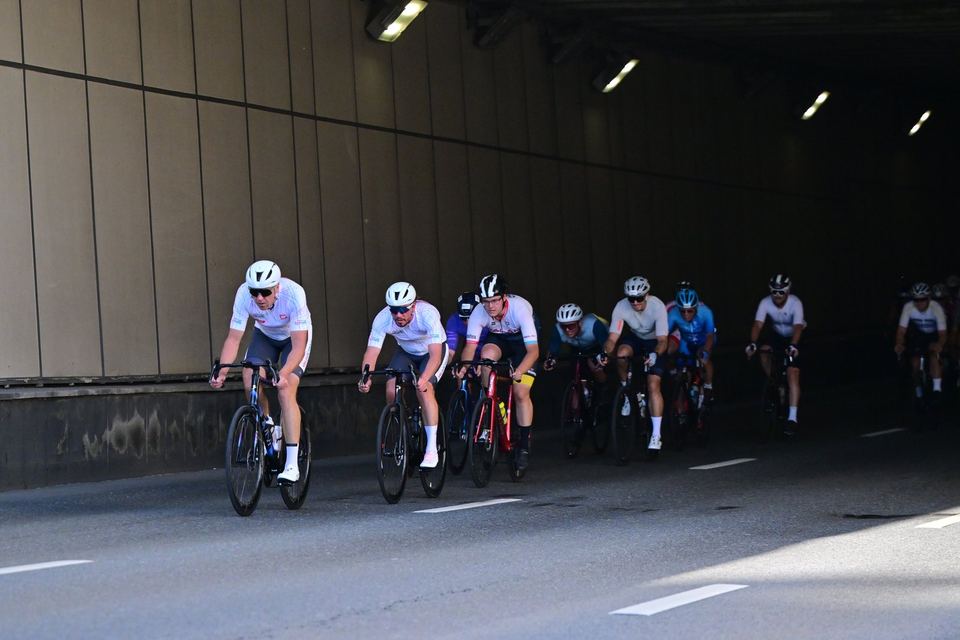 Фото 92cc63c61eb6435aaa7830e10dbf45ff с события Cyclingrace Вечернее Садовое
