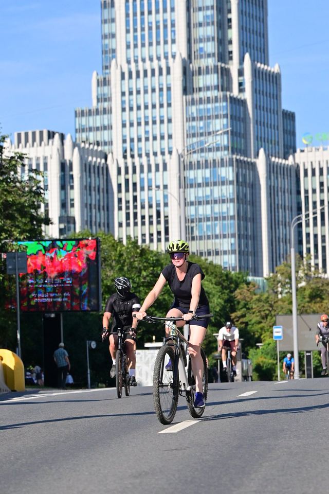 Фото 4ab8c2959ff24bbd8a443572e4a25266 с события Cyclingrace Вечернее Садовое