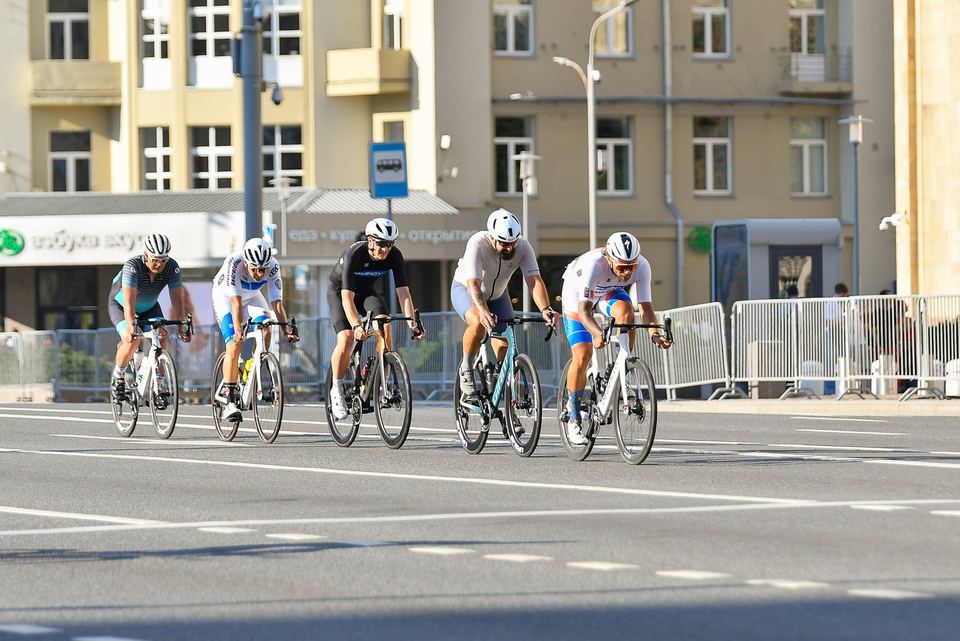 Фото 7f89d4123e6e485eb595152ce6c17d97 с события Cyclingrace Вечернее Садовое