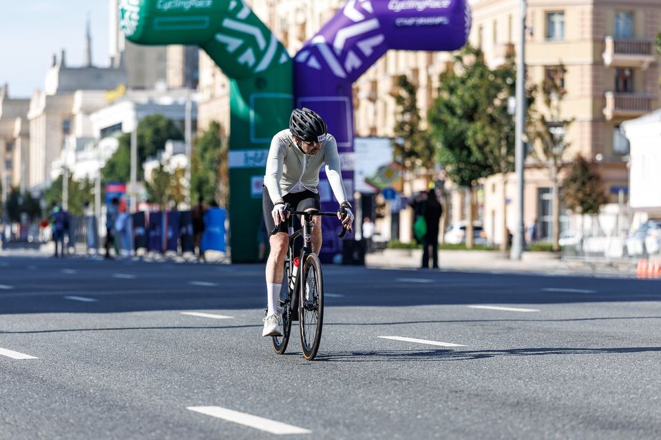 Фото 39e31d9b8a87459a97a1e831892a2136 с события Cyclingrace Вечернее Садовое