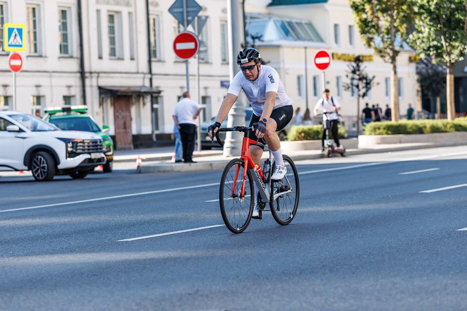 Фото ef58a8327a734b1cbedfc7404591b776 с события Cyclingrace Вечернее Садовое