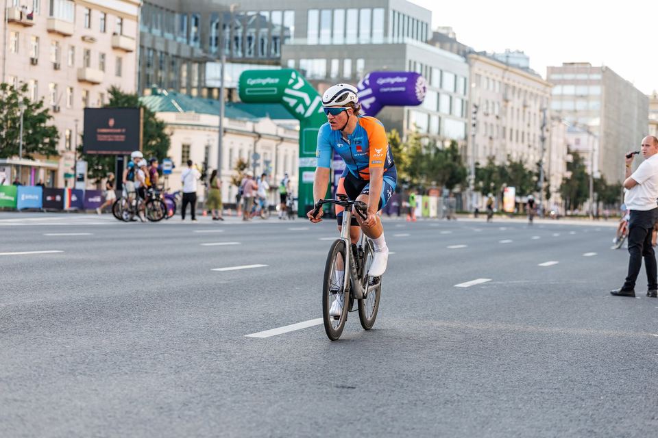 Фото 549629378871445296f66bbc3ed754a6 с события Cyclingrace Вечернее Садовое
