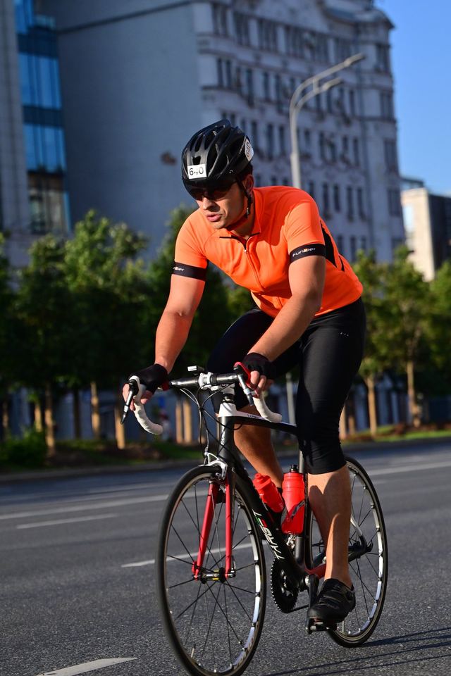 Фото 7ba5c1b0e8a54aafb865661939d93847 с события Cyclingrace Вечернее Садовое
