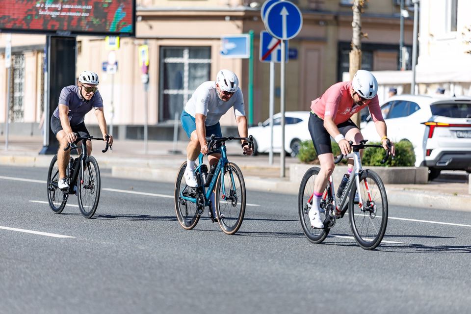 Фото 7ef0568c71f34f5c80b15ef68f662d23 с события Cyclingrace Вечернее Садовое