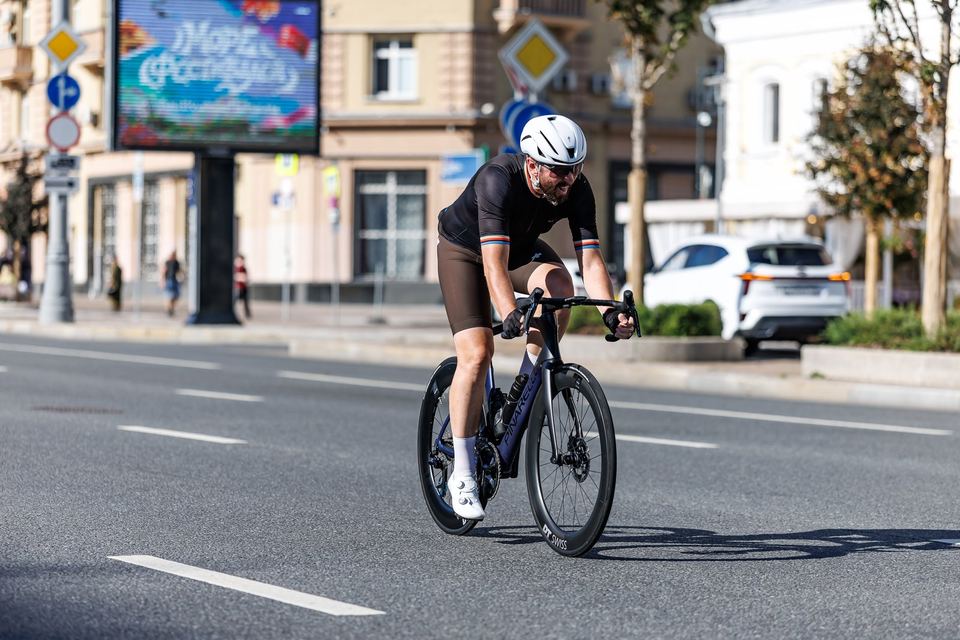 Фото 08dc7abc0bef4884b95f5f07473069b3 с события Cyclingrace Вечернее Садовое