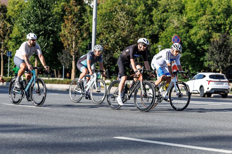 Фото 8632e2ed2d2b4d9d9f3796518464e453 с события Cyclingrace Вечернее Садовое
