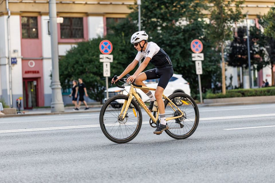 Фото 4e6536be7a134ad2a11e5cb1bbfd442f с события Cyclingrace Вечернее Садовое