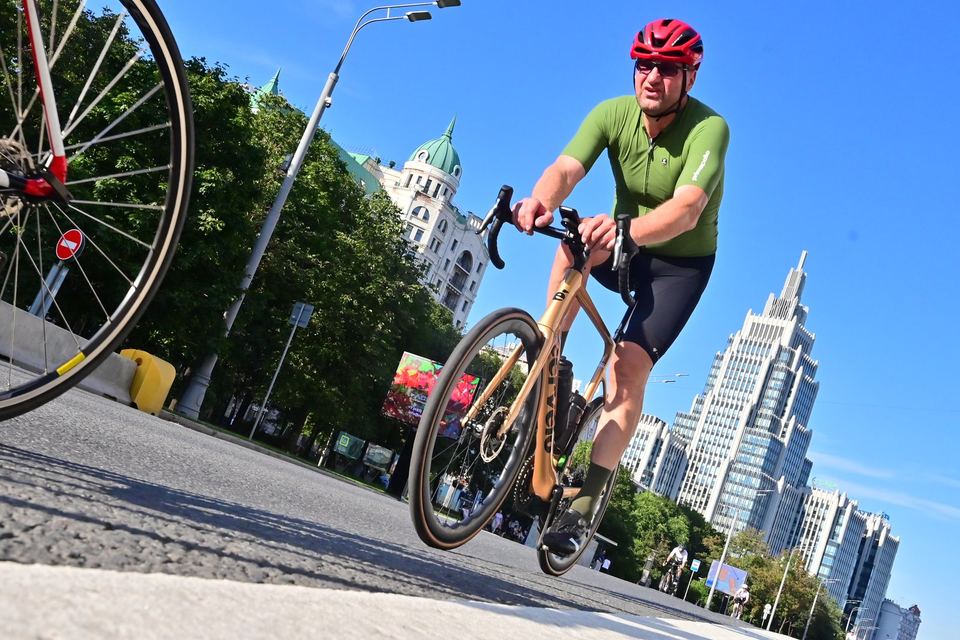 Фото 4db1c1d194dc4275a2ca61bf1e480962 с события Cyclingrace Вечернее Садовое