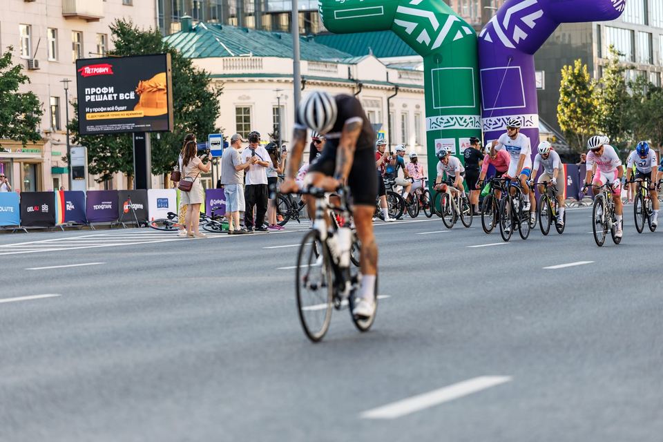 Фото 388c98a7e90343efa9fdf77a233a4109 с события Cyclingrace Вечернее Садовое