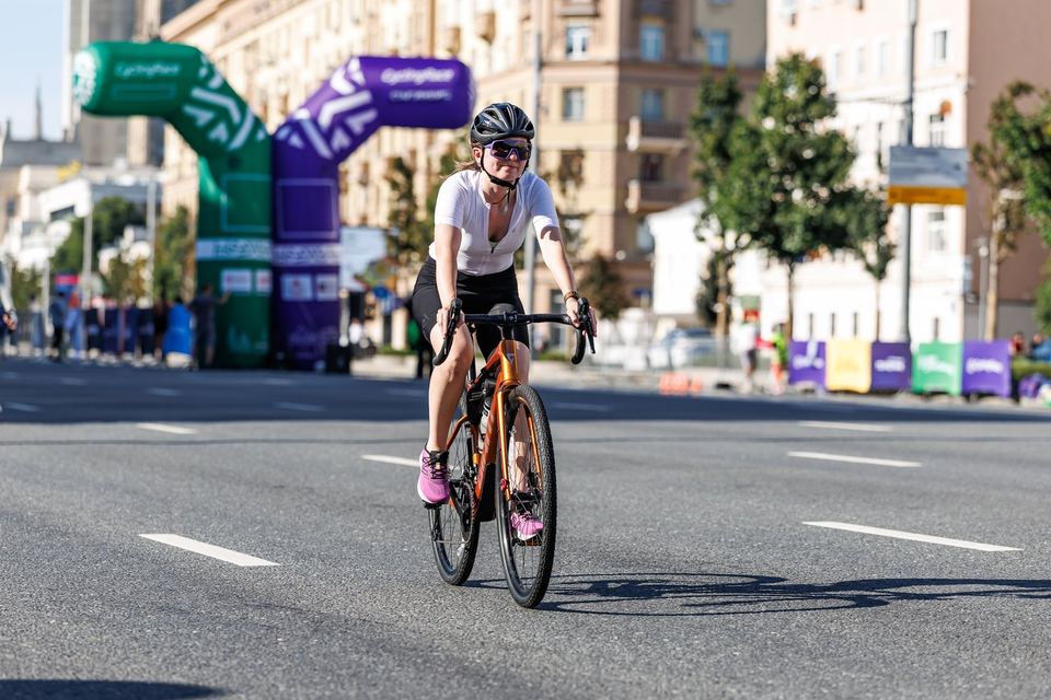 Фото 7d90fe61bcbd4af6ac55b99345526b85 с события Cyclingrace Вечернее Садовое