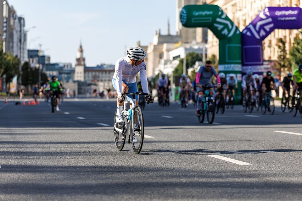 Фото 47d7f3ceb19349ffb501a01f39b977f0 с события Cyclingrace Вечернее Садовое