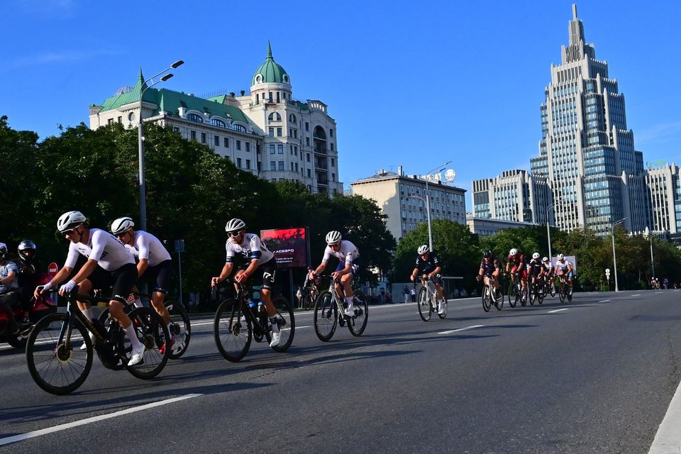 Фото 24b6339b7428428bbd473184c6180266 с события Cyclingrace Вечернее Садовое