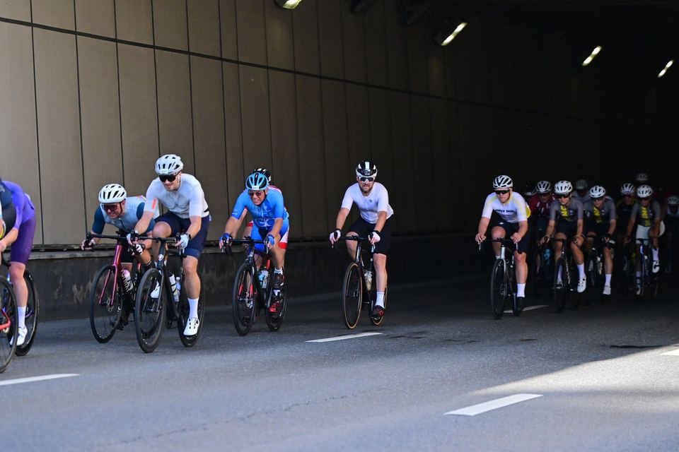 Фото d5b9a7a65bfc455c82bf6923de933693 с события Cyclingrace Вечернее Садовое