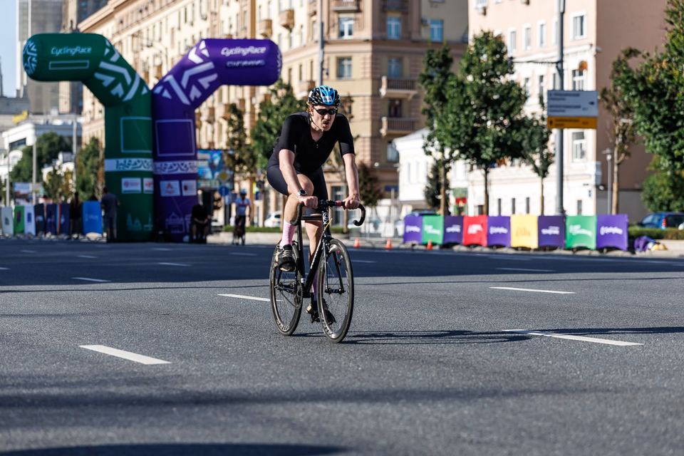 Фото f0becc389ac94e7c978e55539f2f630b с события Cyclingrace Вечернее Садовое