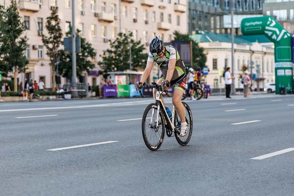Фото 8ac9c6e85ace49e8ab46ebe0083796a4 с события Cyclingrace Вечернее Садовое