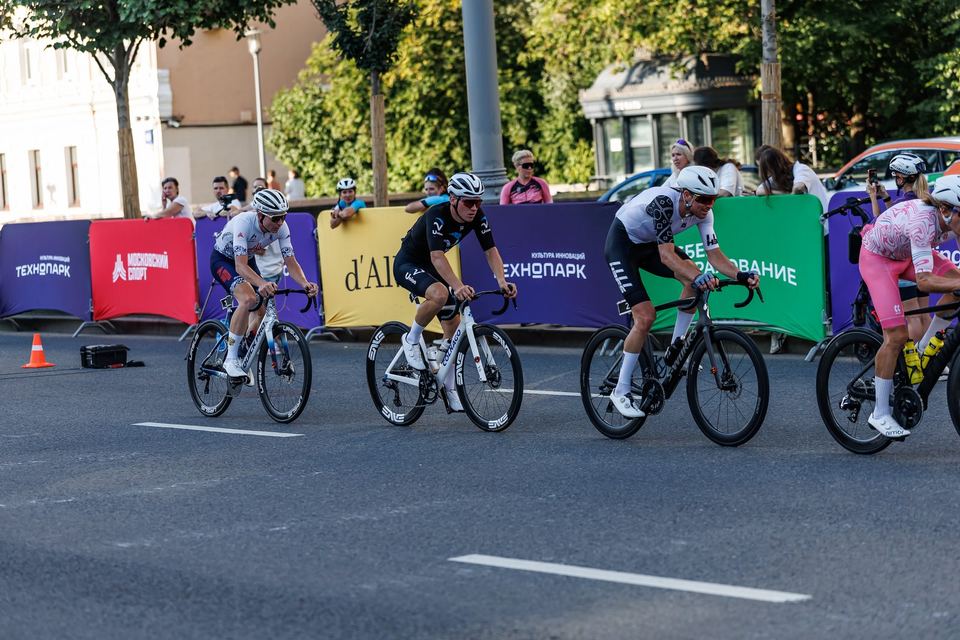 Фото a36191efa4214dd4bbb89c41cd6999a9 с события Cyclingrace Вечернее Садовое