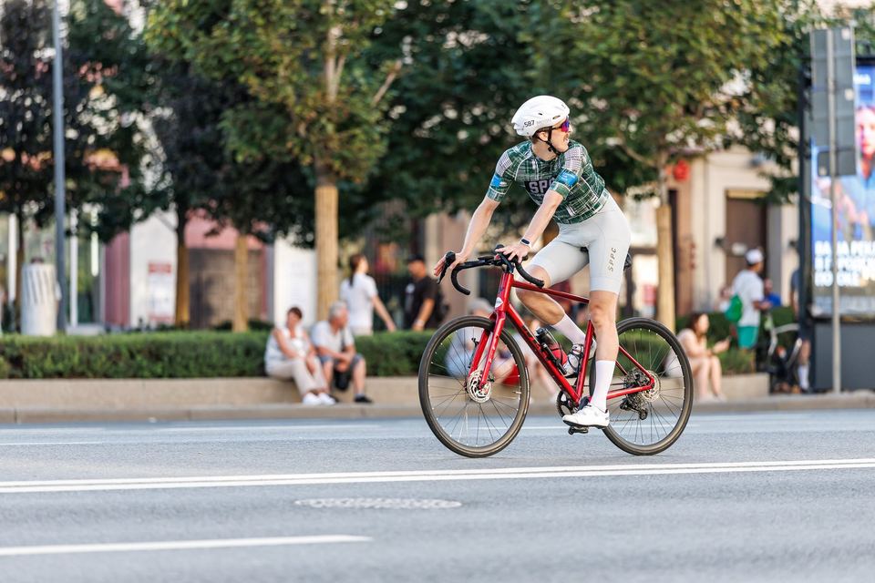 Фото f8f3435d66ba4abaaca61c8c59006c64 с события Cyclingrace Вечернее Садовое