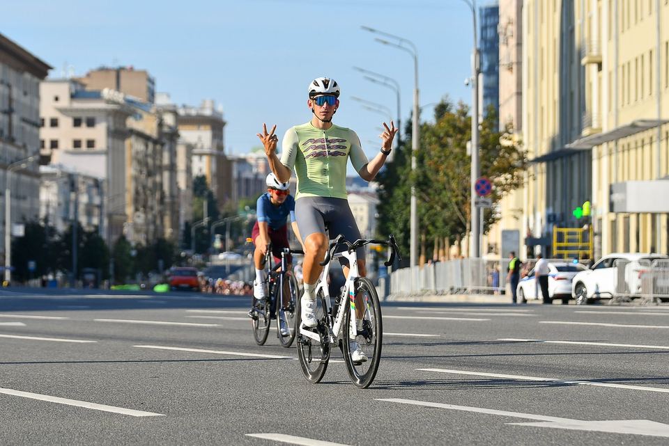 Фото be1b34a2f3644e608503a5087e9b3b01 с события Cyclingrace Вечернее Садовое