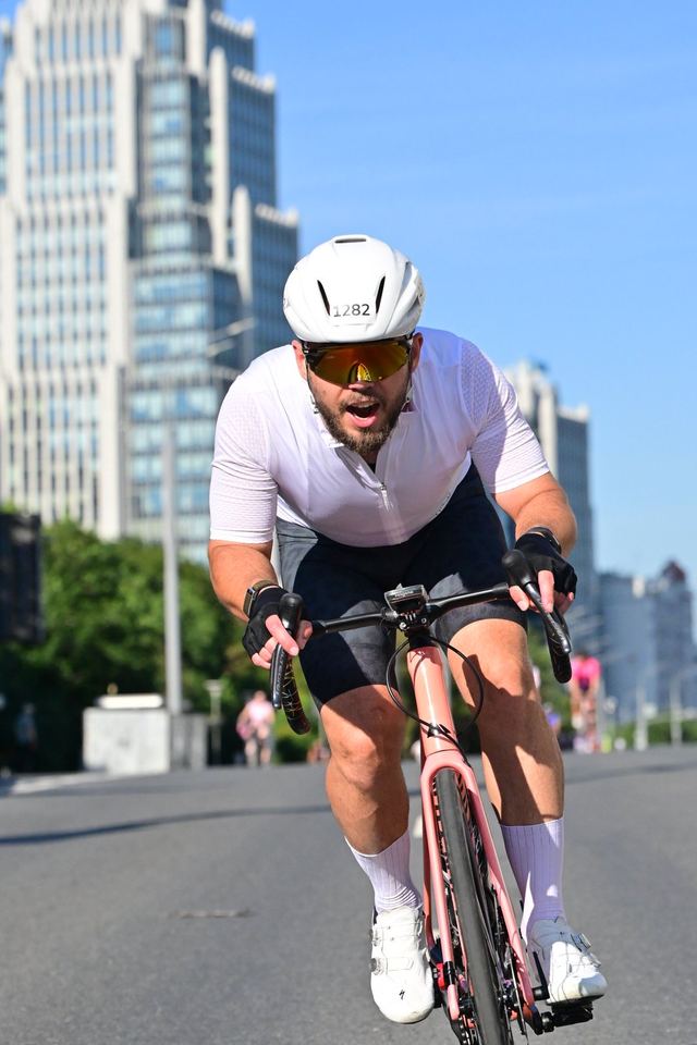 Фото 2118438827d646dea28e413cdfe32e6a с события Cyclingrace Вечернее Садовое