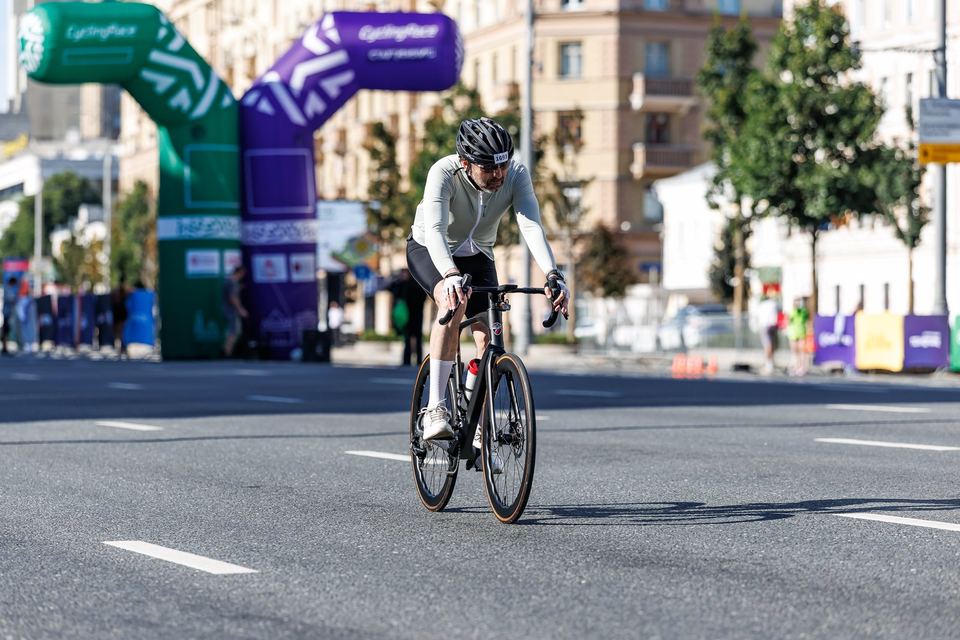 Фото 24d3b858518e498b96c1d350b43587d3 с события Cyclingrace Вечернее Садовое