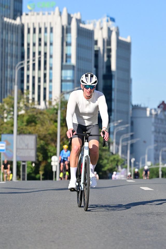 Фото 0c5d9f6e219c4bbc85955955f3ab78d1 с события Cyclingrace Вечернее Садовое