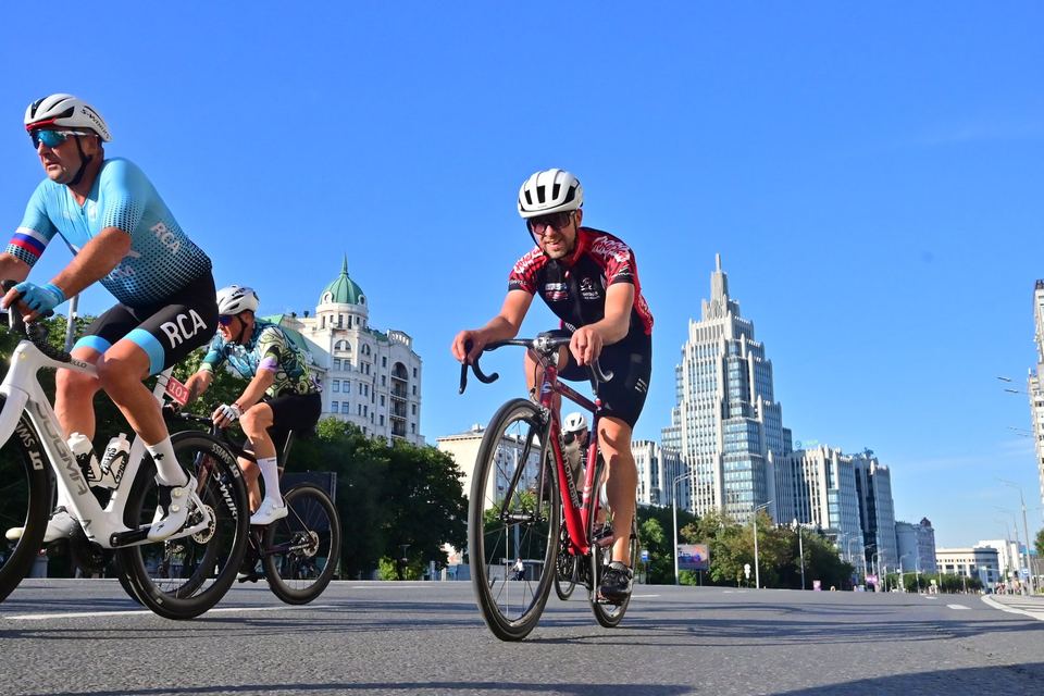 Фото da839b9d50db4e1bb06d853ec7a9fe28 с события Cyclingrace Вечернее Садовое