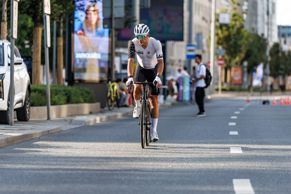 Фото a0f2c6d9c521450d8426b674a9c6b322 с события Cyclingrace Вечернее Садовое