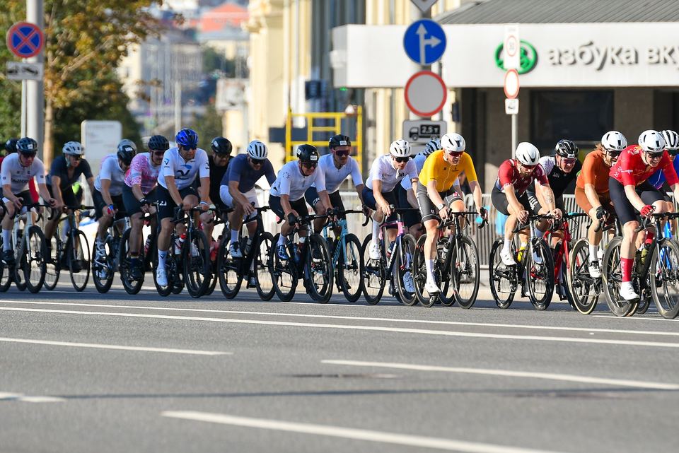 Фото 1481a7729425409eac83ce0ee32d05c3 с события Cyclingrace Вечернее Садовое