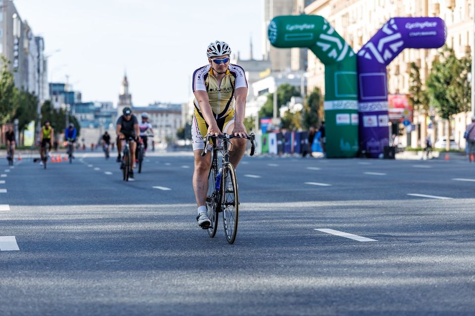 Фото 9365a8ea679345a3bab6acd1593a8766 с события Cyclingrace Вечернее Садовое