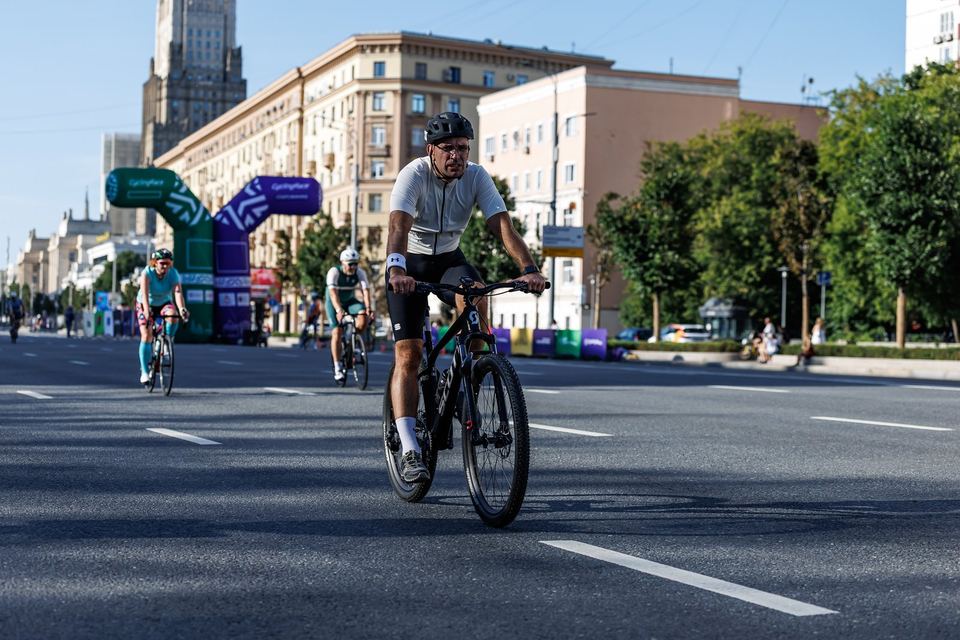 Фото e9d3e6efd9334cc3864c3e119f422971 с события Cyclingrace Вечернее Садовое