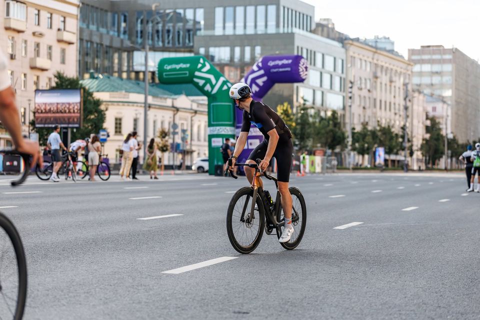 Фото 078c79110ece4f91b156d5bcdff6f510 с события Cyclingrace Вечернее Садовое