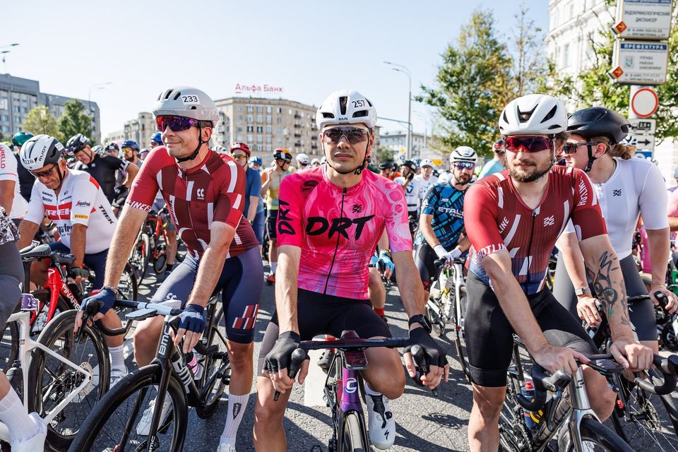 Фото 4d942956653e4efbbafd5490fa519694 с события Cyclingrace Вечернее Садовое