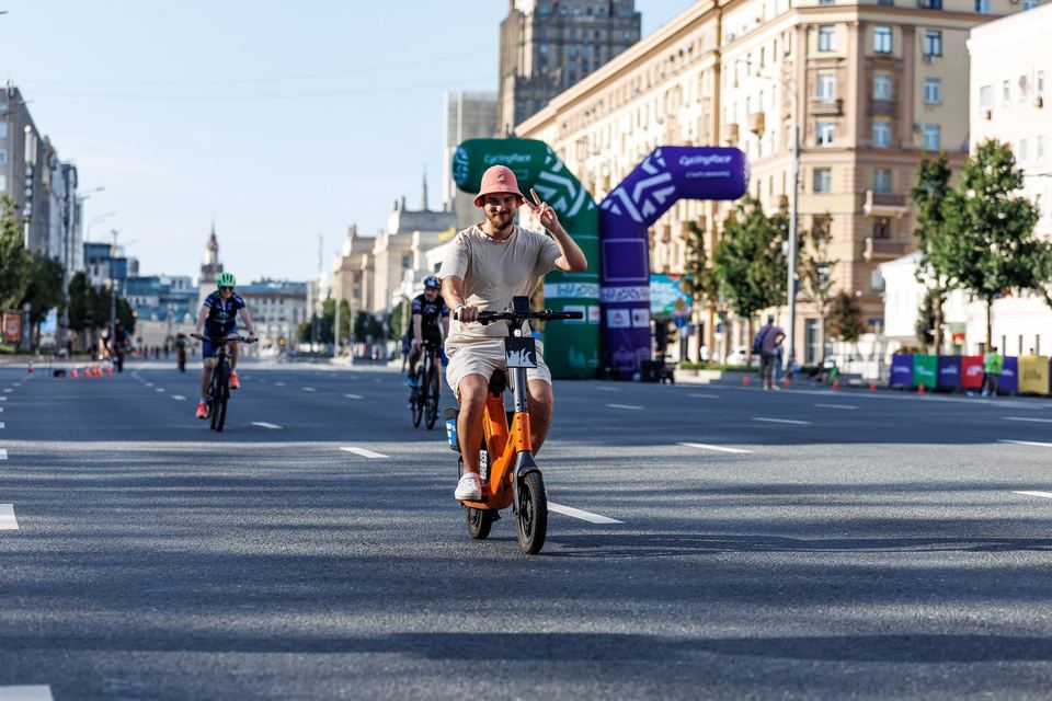 Фото 35c0d851fc0a4cf291435bf81b02af1b с события Cyclingrace Вечернее Садовое