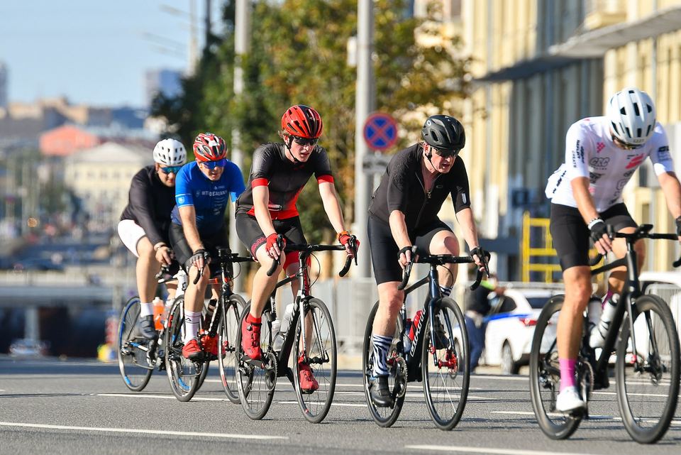 Фото 3fd2cc0c70ff4b038a5b95becc1abd70 с события Cyclingrace Вечернее Садовое