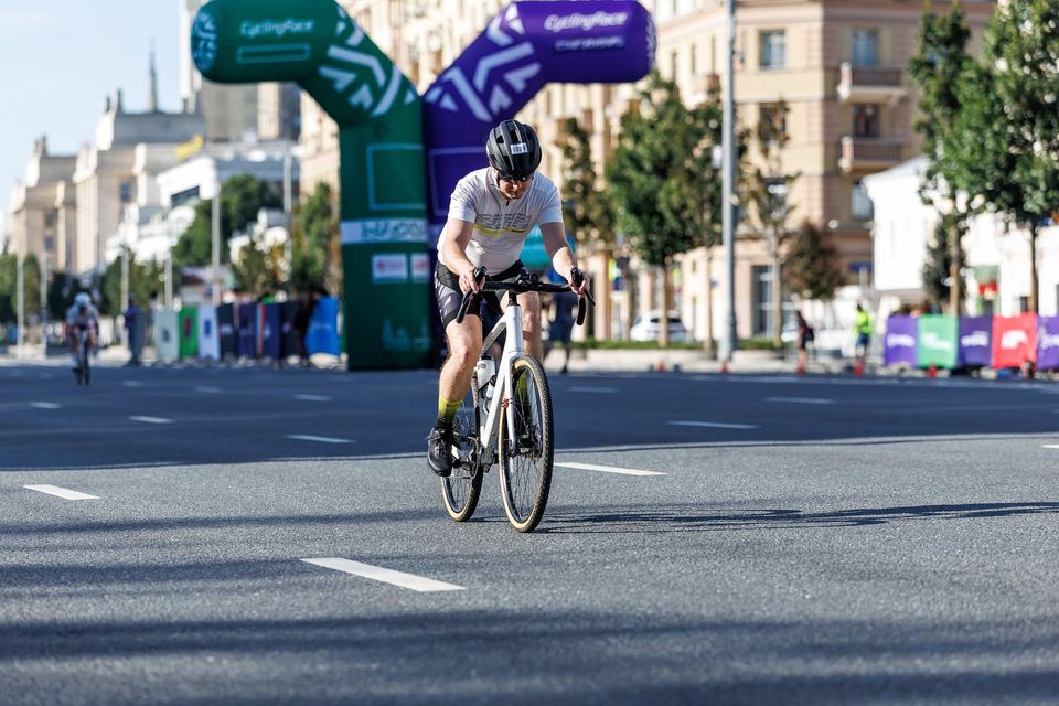 Фото 8a83a21555da4ecb9ebf3f00c3eefc2b с события Cyclingrace Вечернее Садовое
