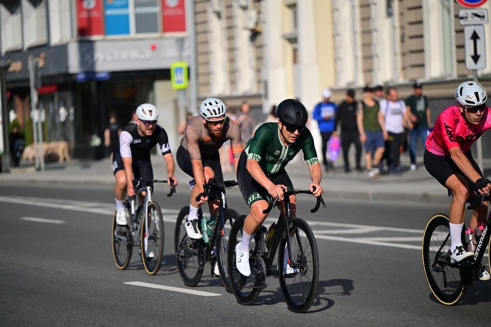 Фото 41d6afa8b0b64e85bb78ebee1b04a90a с события Cyclingrace Вечернее Садовое