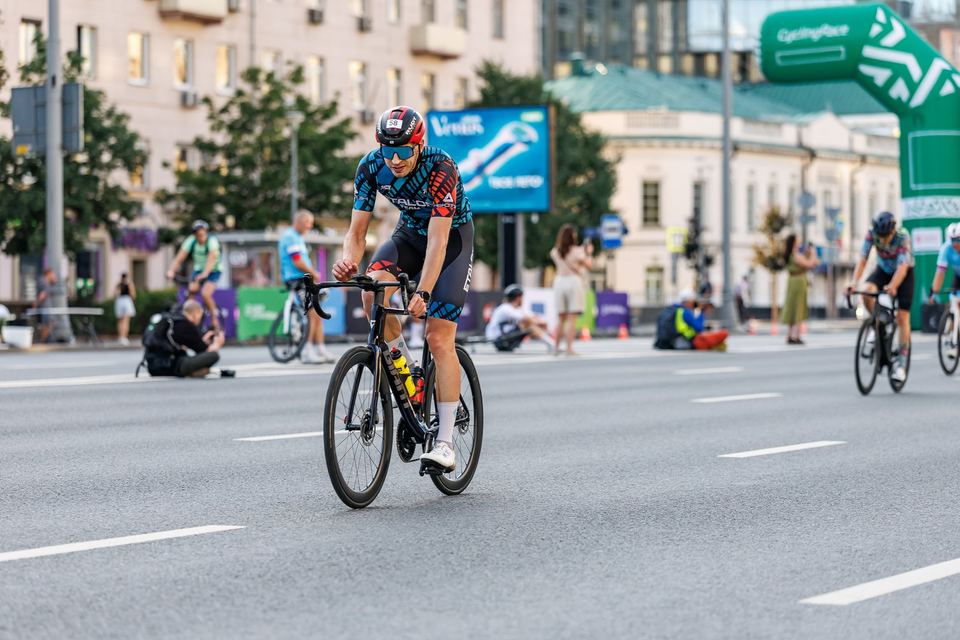 Фото c6da9c2182b94ba8ba0ccfd50db8d897 с события Cyclingrace Вечернее Садовое