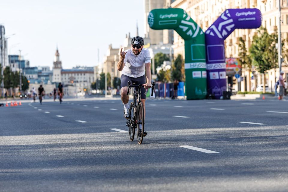 Фото 768e64e3ef7c494183db41530e606b3e с события Cyclingrace Вечернее Садовое