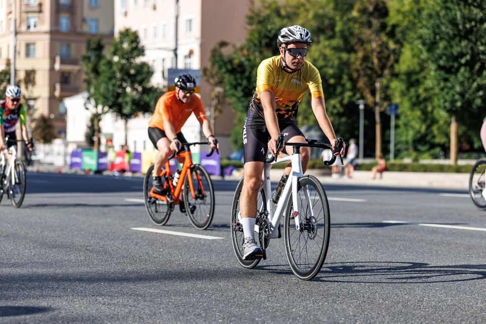 Фото 6051b8bc492e494fb41ee55401be96e3 с события Cyclingrace Вечернее Садовое