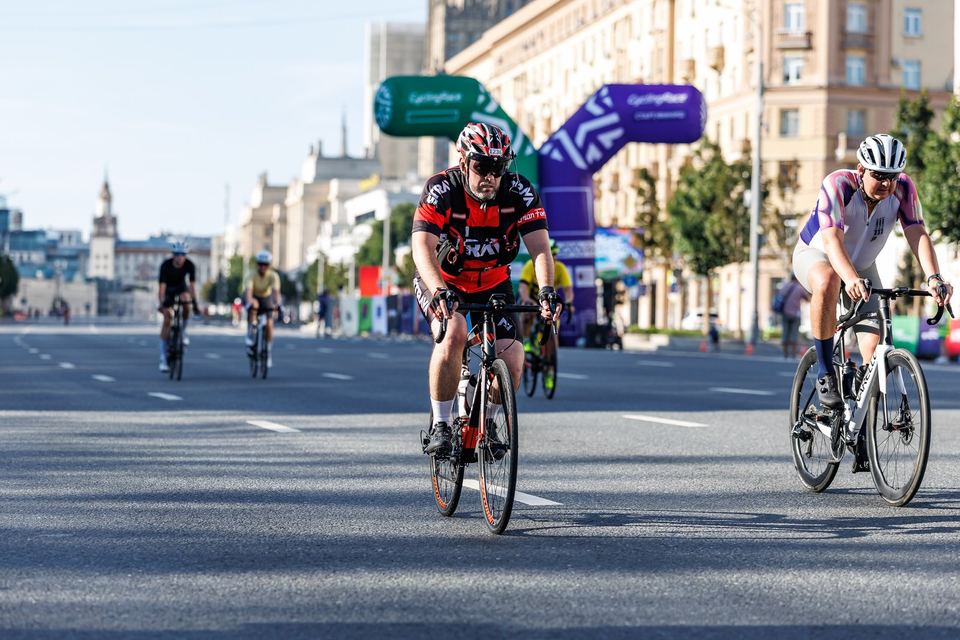 Фото 48a8f0b3f72e478fb95f574d4b0faae7 с события Cyclingrace Вечернее Садовое