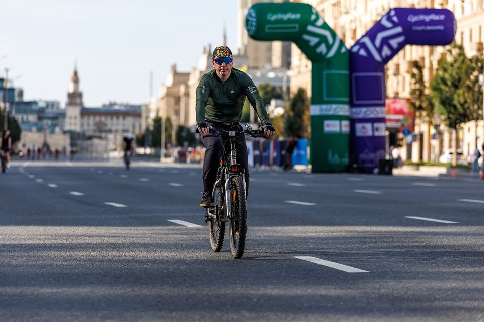 Фото 442460f2d2354ec8be626a7e1a6b9fe1 с события Cyclingrace Вечернее Садовое