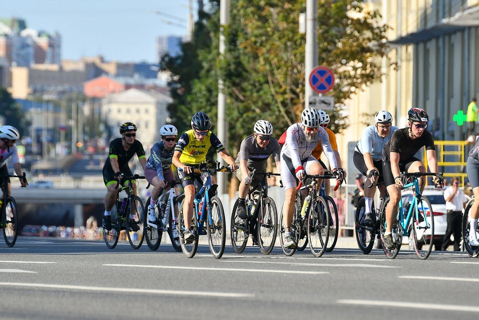 Фото f74bf243d6484319be2e720d0c8e17f3 с события Cyclingrace Вечернее Садовое