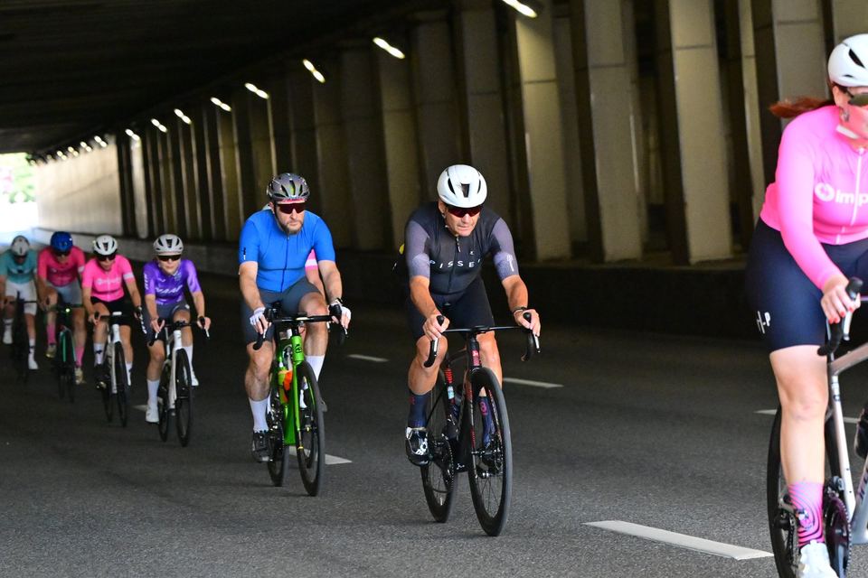Фото 9ef3f048dd9f4bac99ed65ee143d423a с события Cyclingrace Вечернее Садовое